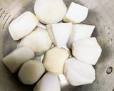 里芋の煮っころがし作り方1写真
