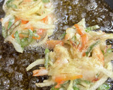 かき揚げ。サクッと後乗せかき揚げ蕎麦に。作り方6写真
