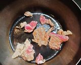豚肉と葉にんにくのかんたん味噌汁作り方3写真