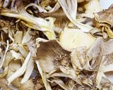 干しきのこの旨味たっぷりなクリームパスタ作り方1写真