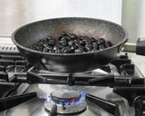 食べだしたら止まらない!煎り黒大豆作り方6写真