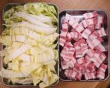 白菜消費✨豚バラと白菜のあまから和風炒め作り方1写真