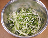 ゴロっとカニカマと水菜の和風わさびマヨ作り方1写真
