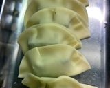 海苔餅ぎょうざ。余り物同士をお鍋にポイ。作り方3写真