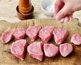 　豚ヒレ肉厚切りステーキ オニオンソース作り方2写真