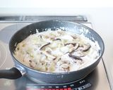 【サルシッチャとキノコの煮込みパスタ】作り方7写真