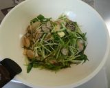 水菜と牡蠣の味噌バター炒め作り方7写真