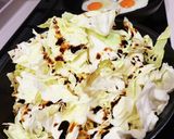 どんどん入れてく！目玉焼き乗っけ焼きそば作り方13写真