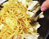 どんどん入れてく！目玉焼き乗っけ焼きそば作り方14写真