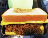 オムそばサンド（焼きそばリメイク）作り方6写真