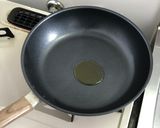 ご飯が進む!豚バラと塩昆布白菜の炒め物作り方1写真