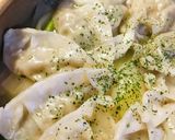 鍋の素活用●餃子＆野菜鍋作り方3写真