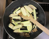 超簡単☆茄子ロース肉炒め♪♪作り方3写真