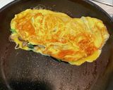 ほうれん草と挽肉のオムレツ作り方5写真