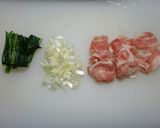 残りご飯、コンソメの豚肉ぞうすい作り方1写真