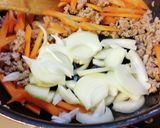 白菜と豚挽肉の炒め。作り方3写真