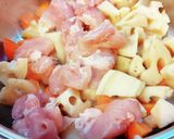 れんこんと鶏背肉の黒酢煮。作り方4写真