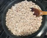 【保育園給食】ひき肉となめこのみそ汁作り方2写真