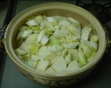 サケと冬野菜のみそ鍋・石狩鍋。あったかい作り方1写真