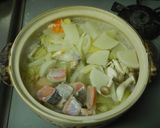 サケと冬野菜のみそ鍋・石狩鍋。あったかい作り方2写真