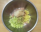 超簡単☆鶏ひき生姜春巻き♪♪作り方1写真