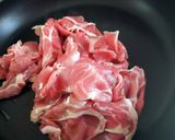 サッパリ！大葉と梅干しの豚肉炒め作り方2写真