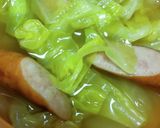 早生キャベツとソーセージ!カレー味で♡作り方3写真