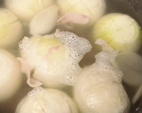 ほったらかし丸ごと玉ねぎスープ作り方1写真