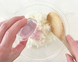 桃の花の飾り巻き寿司作り方3写真