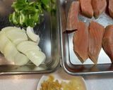 *鮭のオイスターソース炒め*作り方1写真