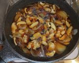 椎茸と三つ葉たっぷりの親子丼作り方5写真