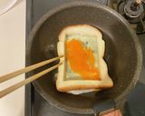 冷凍食パンでくり抜き卵キムチーズトースト作り方3写真