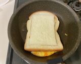 冷凍食パンでくり抜き卵キムチーズトースト作り方7写真