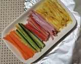 コンビニおにぎりで恵方巻(๑•̀ㅂ•́)作り方1写真