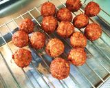 カリっでふんわり★照り焼きミートボール作り方6写真