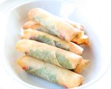 手軽に美味しい【カニカマチーズの春巻き】作り方7写真