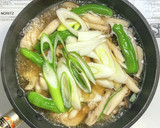 鶏ささみ肉と長ネギとシメジの卵とじ作り方4写真