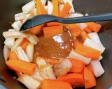 箸が止まらない！蓮根と人参の味噌蒸し煮作り方2写真