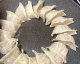 キャベツたっぷり!外カリカリ焼き餃子作り方10写真