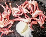 イカ下足マヨバター唐辛子焼き♪作り方4写真