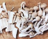 直ぐ出来る♪きのこの 味噌コンソメスープ作り方1写真