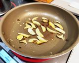 カブの葉とシラスと干しエビのパスタ作り方4写真