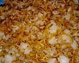 日清焼きそばニンニク入り　そばめし作り方3写真