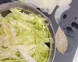 豚バラのシュークルート風作り方1写真