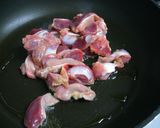 絶品おつまみ☆鶏砂肝の酒蒸し焼き作り方2写真