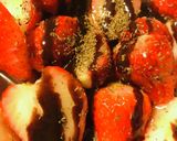 イチゴ★チョコシロップ＆はちみつ＆ミント作り方1写真