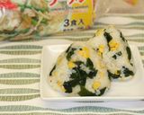 塩ラーメン風★バタコーンわかめ★おにぎり作り方2写真