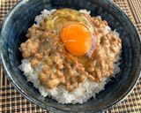 納豆たまご×牛角ふりかけのりご飯作り方1写真