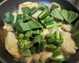 鶏胸肉と小松菜のにんにく醤油炒め作り方5写真