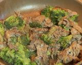 ブロッコリーと豚肉のマヨ味噌炒め作り方6写真